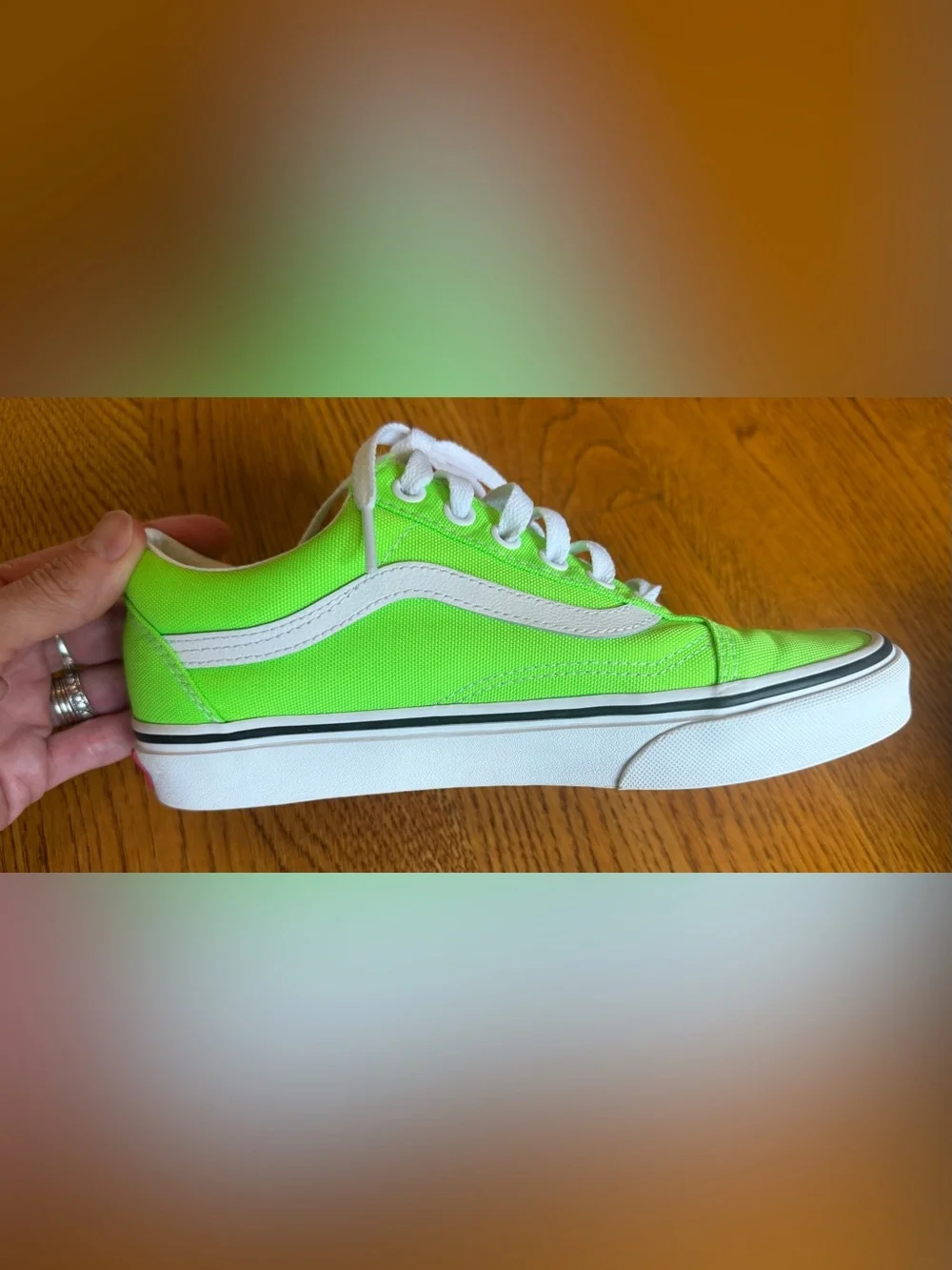 Vans Old Skool Neon Gecko Green Low Top Sneakers Women’s 7, Men’s 5.5 - Picture 4 of 14